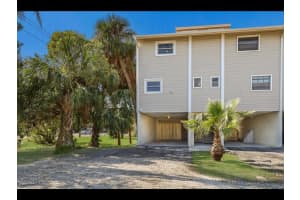 4001 GULF DRIVE, HOLMES BEACH, FL 34217 Sold 06/05/25