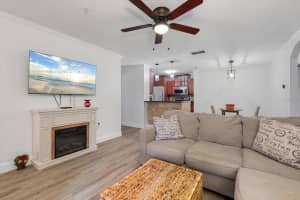 8809 MANOR LOOP, LAKEWOOD RANCH, FL 34202 Sold 12/20/24