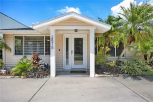 2575 HYDE PARK STREET, SARASOTA, FL 34239 Sold 10/30/24
