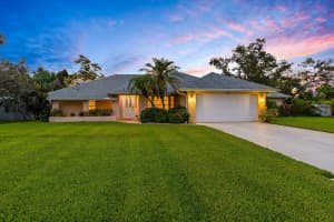 1156 PALMETTO DRIVE, VENICE, FL 34293 Sold 04/30/25