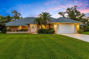1156 PALMETTO DRIVE, VENICE, FL 34293 Sold 04/30/25
