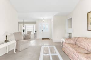 1156 PALMETTO DRIVE, VENICE, FL 34293 Sold 04/30/25