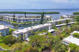 4340 FALMOUTH DRIVE, LONGBOAT KEY, FL 34228 Sold 04/16/25