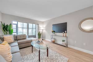 3227 BENEVA ROAD, SARASOTA, FL 34232 Sold 12/04/24