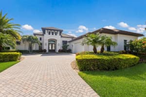 772 CROSSWIND AVENUE, SARASOTA, FL 34240 Sold 11/20/24