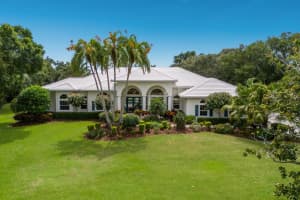 2960 JEFF MYERS CIRCLE, SARASOTA, FL 34240 Sold 11/25/24