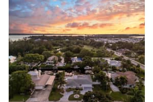 907 25TH AVENUE, PALMETTO, FL 34221 Sold 11/01/24