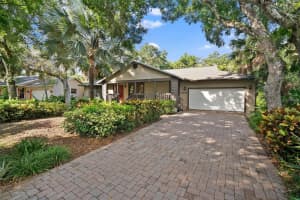 4710 MAID MARIAN LANE, SARASOTA, FL 34232 Sold 12/13/24
