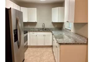 2114 FLOYD STREET, SARASOTA, FL 34239 Sold 11/08/24