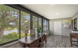 761 OAKVIEW DRIVE, BRADENTON, FL 34210 Sold 10/24/24