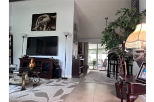 10105 PEPPERIDGE COURT, TAMPA, FL 33615 Sold 10/21/24