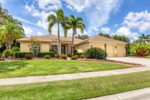 12209 CLUBHOUSE DRIVE, LAKEWOOD RANCH, FL 34202 Sold 01/23/25