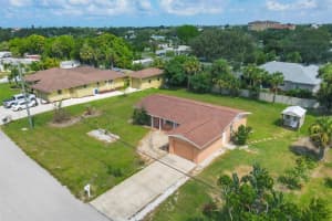 208 MONTANA AVENUE, NOKOMIS, FL 34275 Sold 01/21/25