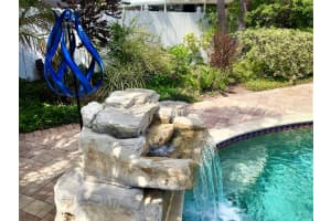 7137 WESTMORELAND DRIVE, SARASOTA, FL 34243 Sold 10/16/24