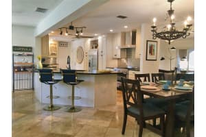 7137 WESTMORELAND DRIVE, SARASOTA, FL 34243 Sold 10/16/24