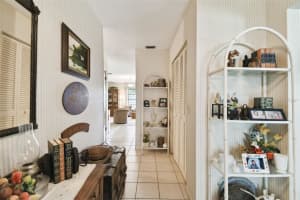 5104 NW 1ST AVE DR NW, BRADENTON, FL 34209 Sold 01/21/25