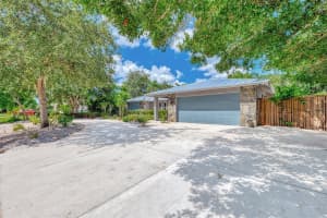 4342 RIVERWOOD AVENUE, SARASOTA, FL 34231 Sold 11/20/24