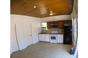 401 COLONIA LANE, NOKOMIS, FL 34275 - MLS#MFRA4621361