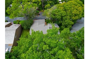 1305 WATER OAK WAY, BRADENTON, FL 34209 Sold 09/20/24
