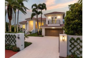 387 WASHINGTON DRIVE, SARASOTA, FL 34236 Sold 10/01/24