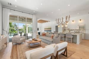 387 WASHINGTON DRIVE, SARASOTA, FL 34236 Sold 10/01/24