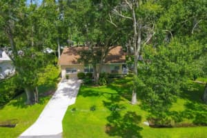 655 HAND AVENUE, SARASOTA, FL 34232 Sold 10/21/24