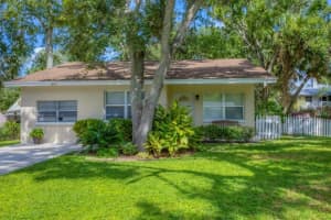 655 HAND AVENUE, SARASOTA, FL 34232 Sold 10/21/24