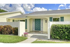 5209 PALM AIRE DRIVE, SARASOTA, FL 34243 Sold 10/31/24