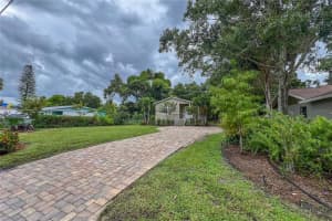 906 17TH AVE W, PALMETTO, FL 34221 Sold 01/13/25