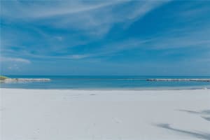 Edificio7 Aquamarina #724 Punta Canacapcana, FL 23000 - MLS#MFRA4621656