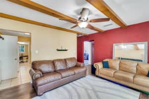 427 WASHINGTON AVENUE, OSPREY, FL 34229 Sold 04/07/25