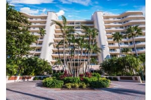 3030 GRAND BAY BOULEVARD, LONGBOAT KEY, FL 34228 Sold 01/10/25