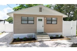 2706 6TH AVENUE, PALMETTO, FL 34221 Sold 05/08/25