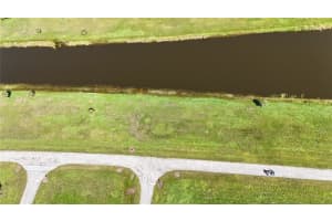 27 SUNFLOWER DR, PLACIDA, FL 33946 - MLS#MFRA4622007