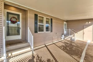 87 LAKEVIEW DRIVE, PALMETTO, FL 34221 Sold 03/31/25