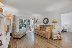 2839 SWIFTON DRIVE, SARASOTA, FL 34231 Sold 11/08/24