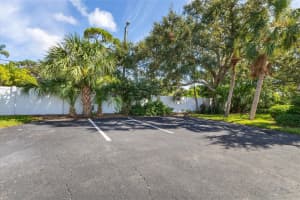 2537 RIVERBLUFF PARKWAY, SARASOTA, FL 34231 Sold 04/15/25