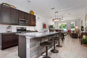 5619 LOS ROBLES COURT, PALMETTO, FL 34221 Sold 04/17/25