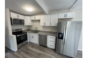 1301 CAROLINA AVENUE, AVON PARK, FL 33825 Sold 10/28/24