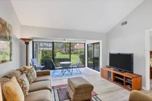5222 MYRTLE #9, SARASOTA, FL 34235 Sold 04/09/25