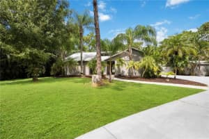 9219 59TH AVENUE, BRADENTON, FL 34202 Sold 05/27/25