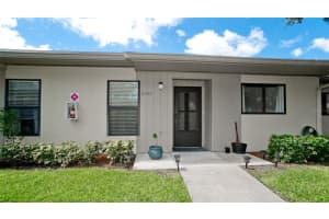 2704 60th Avenue Plz S #2704, BRADENTON