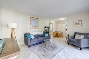 2304 RINGLING BOULEVARD, SARASOTA, FL 34237 Sold 02/28/25