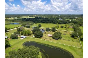 2509 LENA LANE, SARASOTA, FL 34240 Sold 02/26/25
