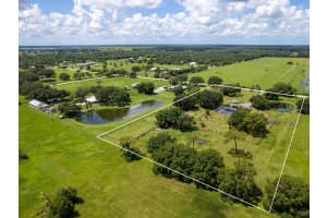 2509 LENA LANE, SARASOTA, FL 34240 Sold 02/26/25