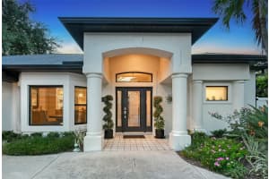 1827 GROVE STREET, SARASOTA, FL 34239 Sold 10/23/24