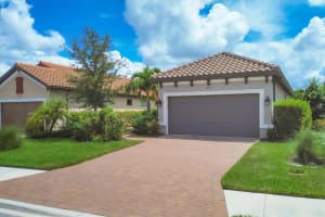 5417 LAMPIASI STREET, SARASOTA, FL 34238 Sold 03/03/25