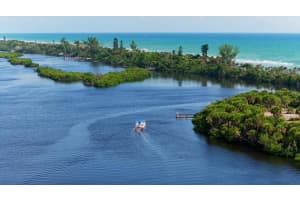 W SEMINOLE DR, VENICE, FL 34293 Sold 07/28/25