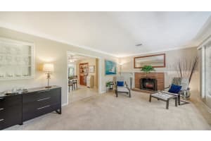 1637 HYDE PARK STREET, SARASOTA, FL 34239 Sold 10/31/24