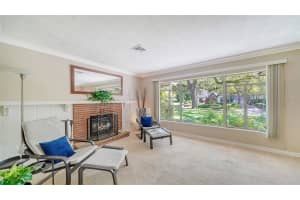 1637 HYDE PARK STREET, SARASOTA, FL 34239 Sold 10/31/24